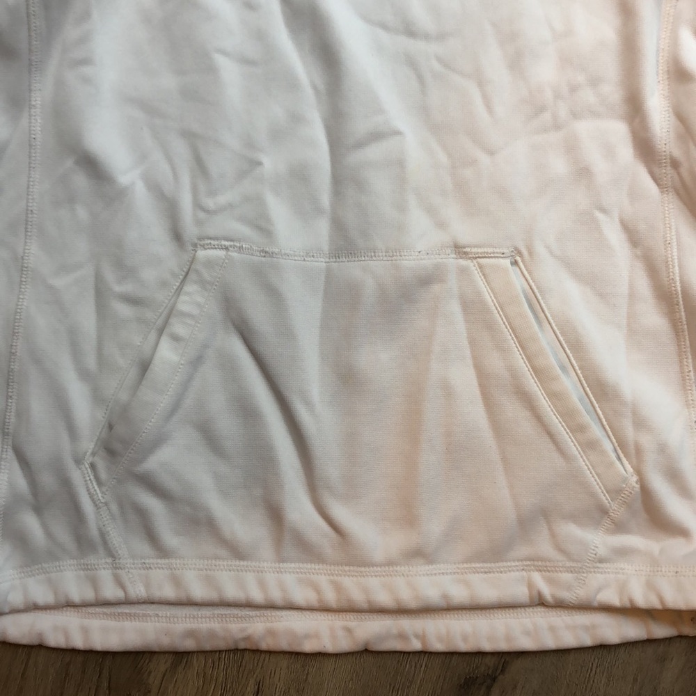 White LIVESTRONG sweatshirt - Picture 3 of 6